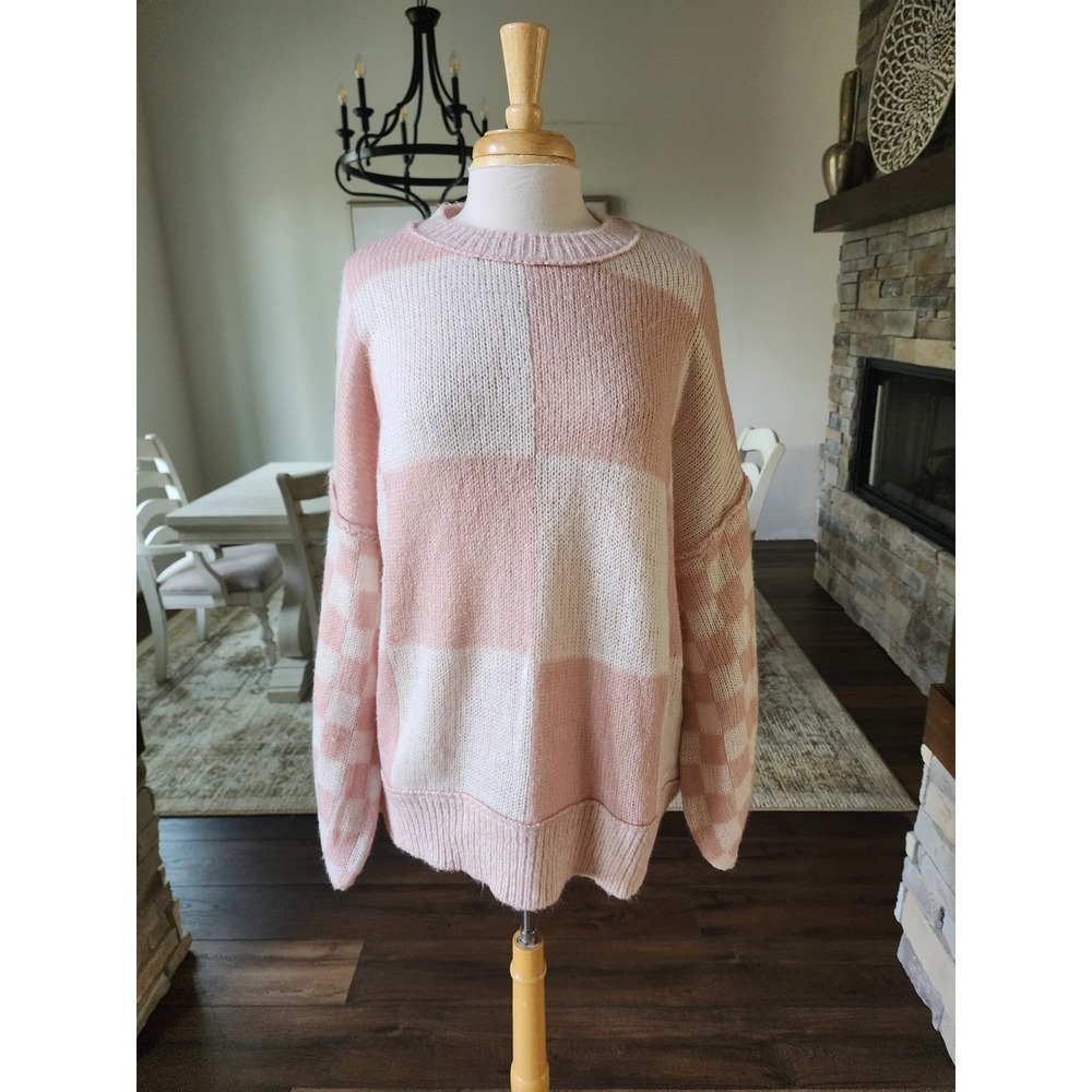 Boutique Fantastic Fawn Pink White Checkerboard Oversized Knit Sweater Medium